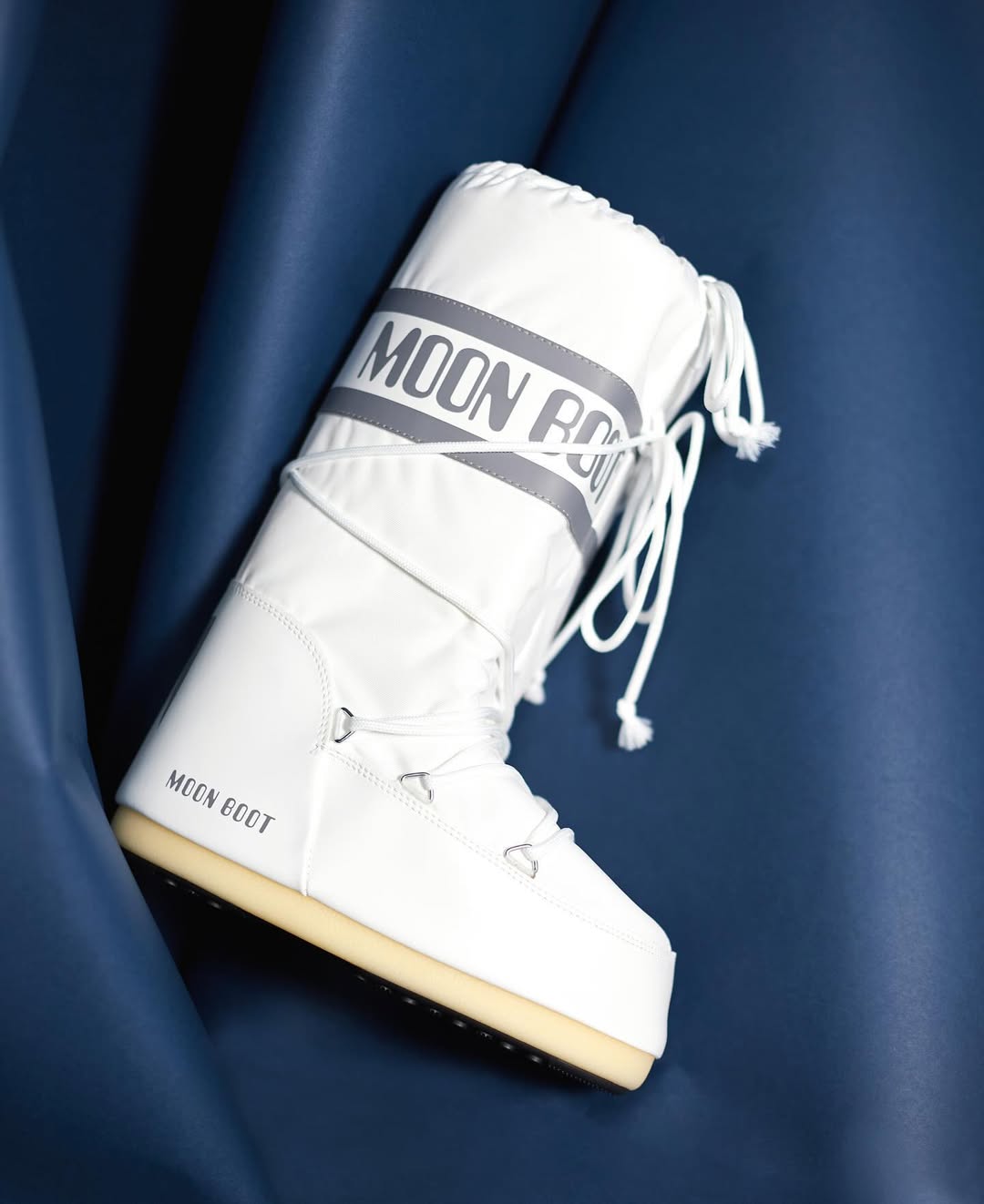 Moon boots