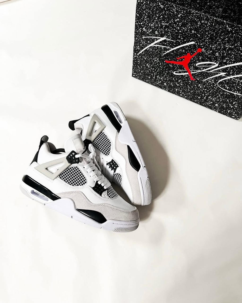 Military black Jordan 4