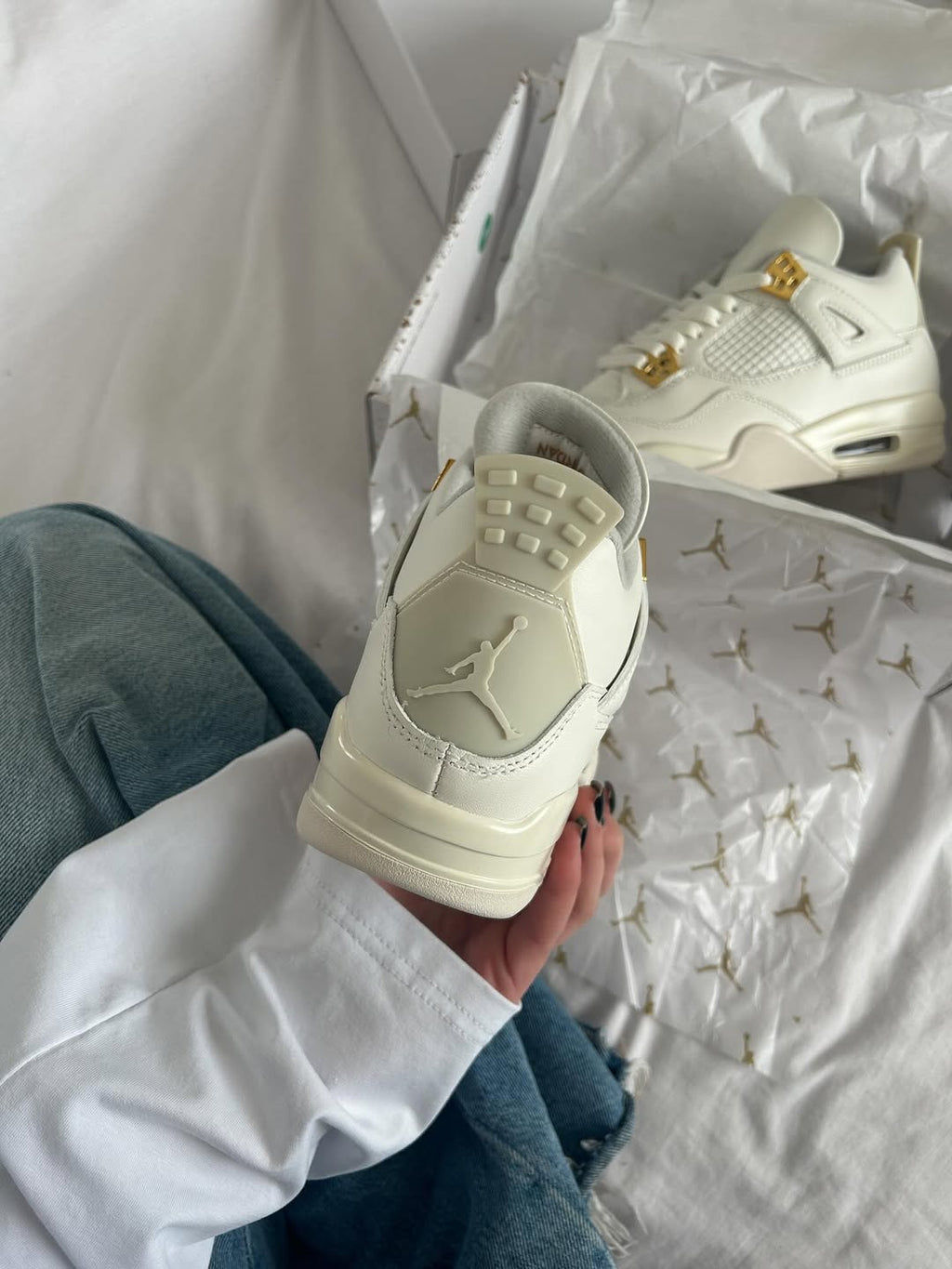 Jordan 4 “ Metallic Gold “