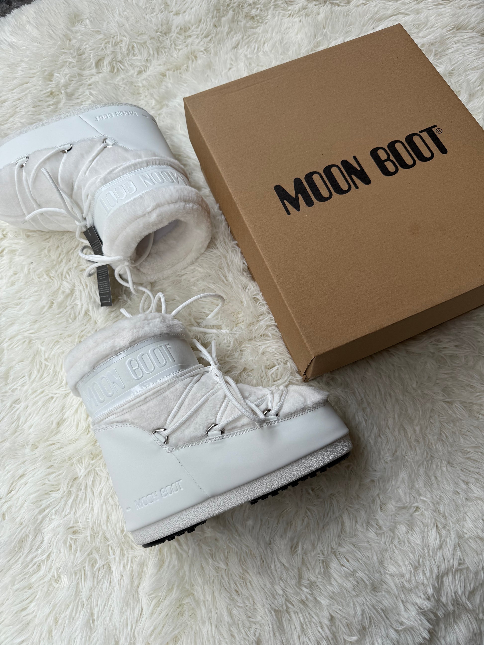 ICON LOW WHITE FAUX-FUR BOOTS