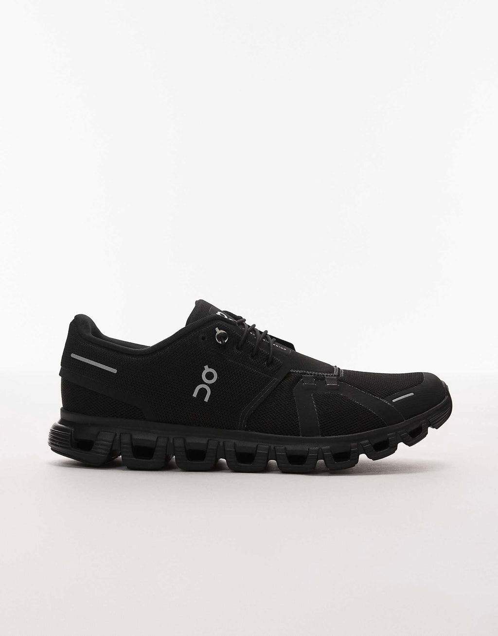 Cloud 6 all black