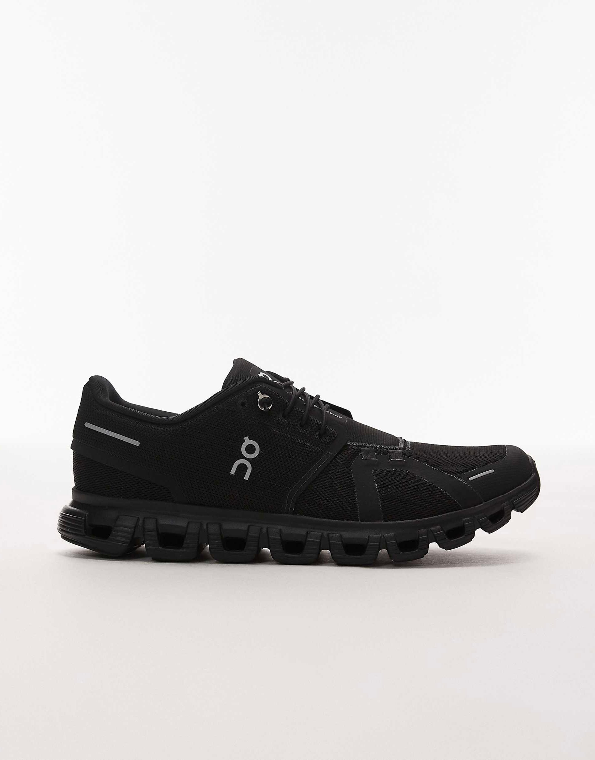 Cloud 6 all black