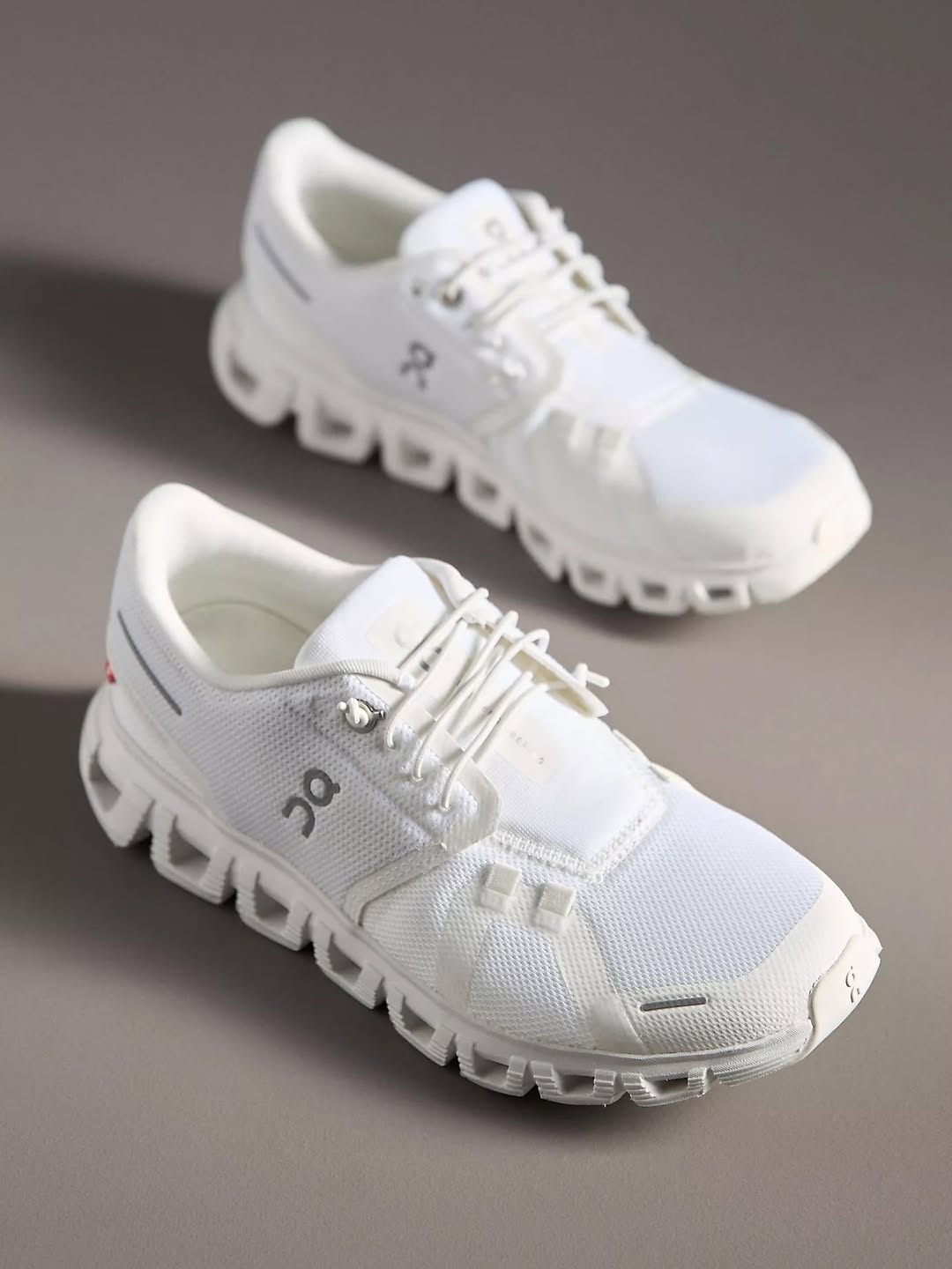 On cloud 6 White