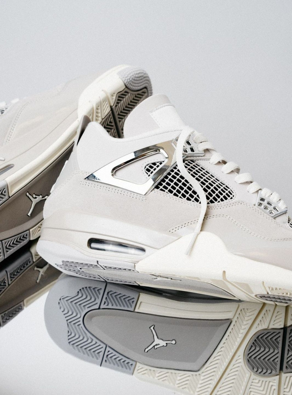 Jordan 4 ‘ frozen moments ‘