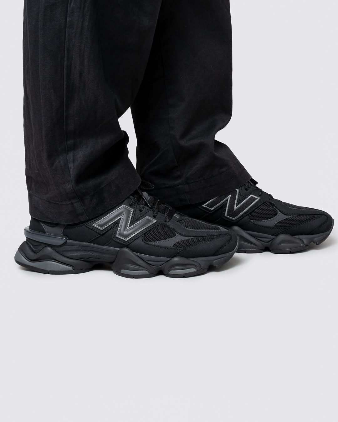 New Balance 9060 Black Cement