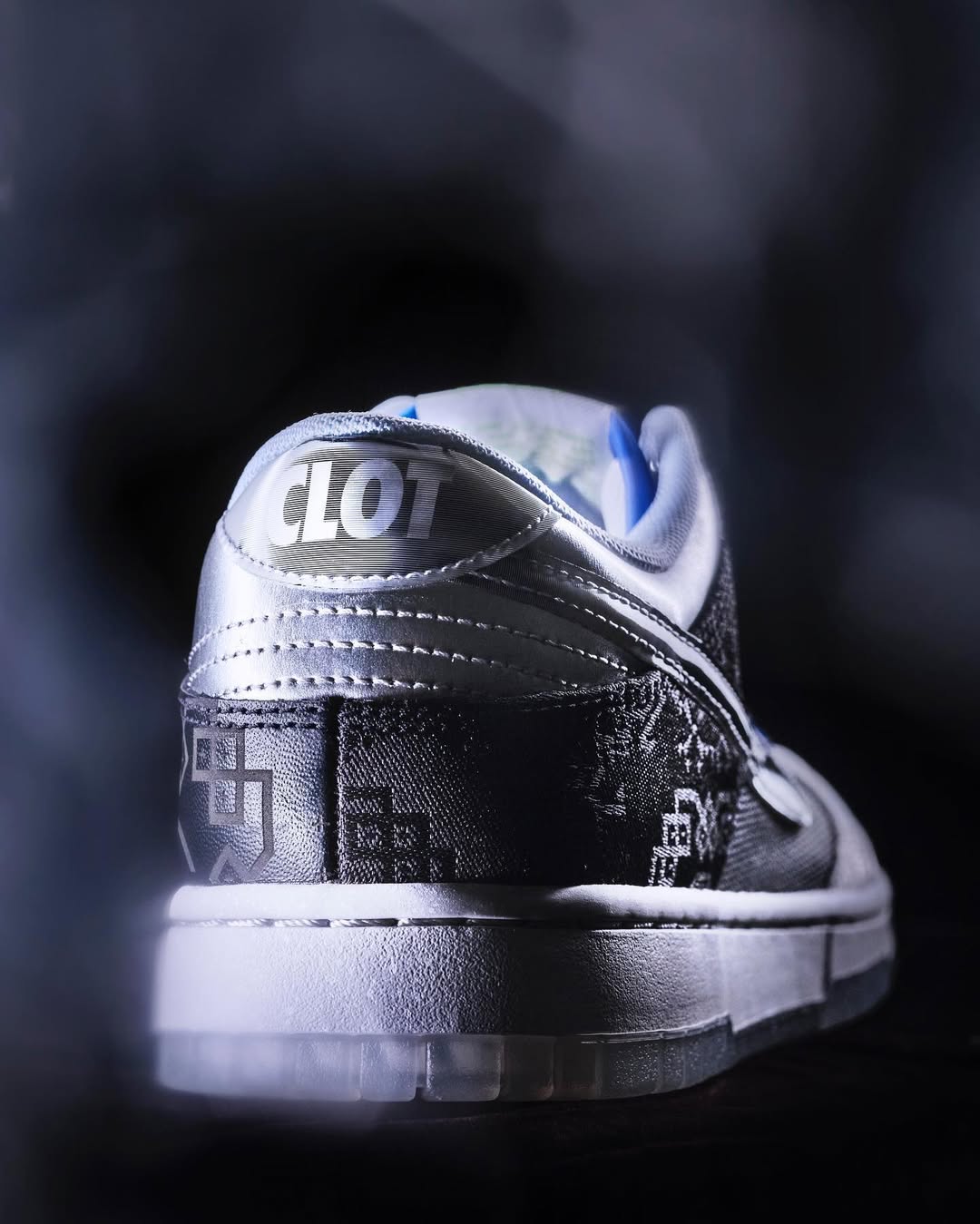 What the ? Clot x Nike Dunks
