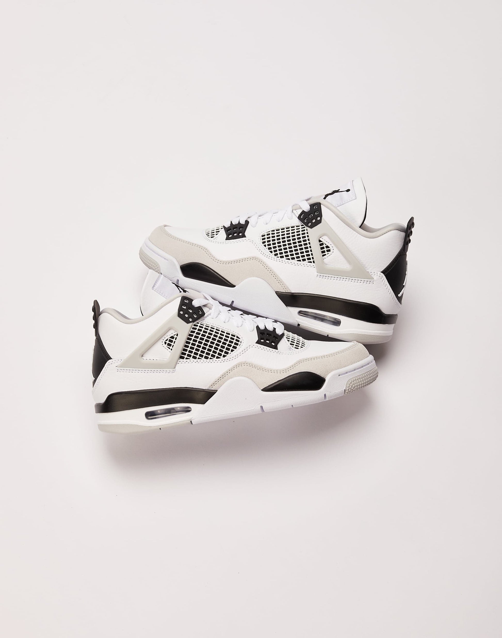 Air Jordan 4 Retro "Military Black"